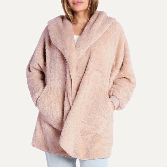 UnHide Intimates & Sleepwear New Unhide Shleepy Robe Rose Extra